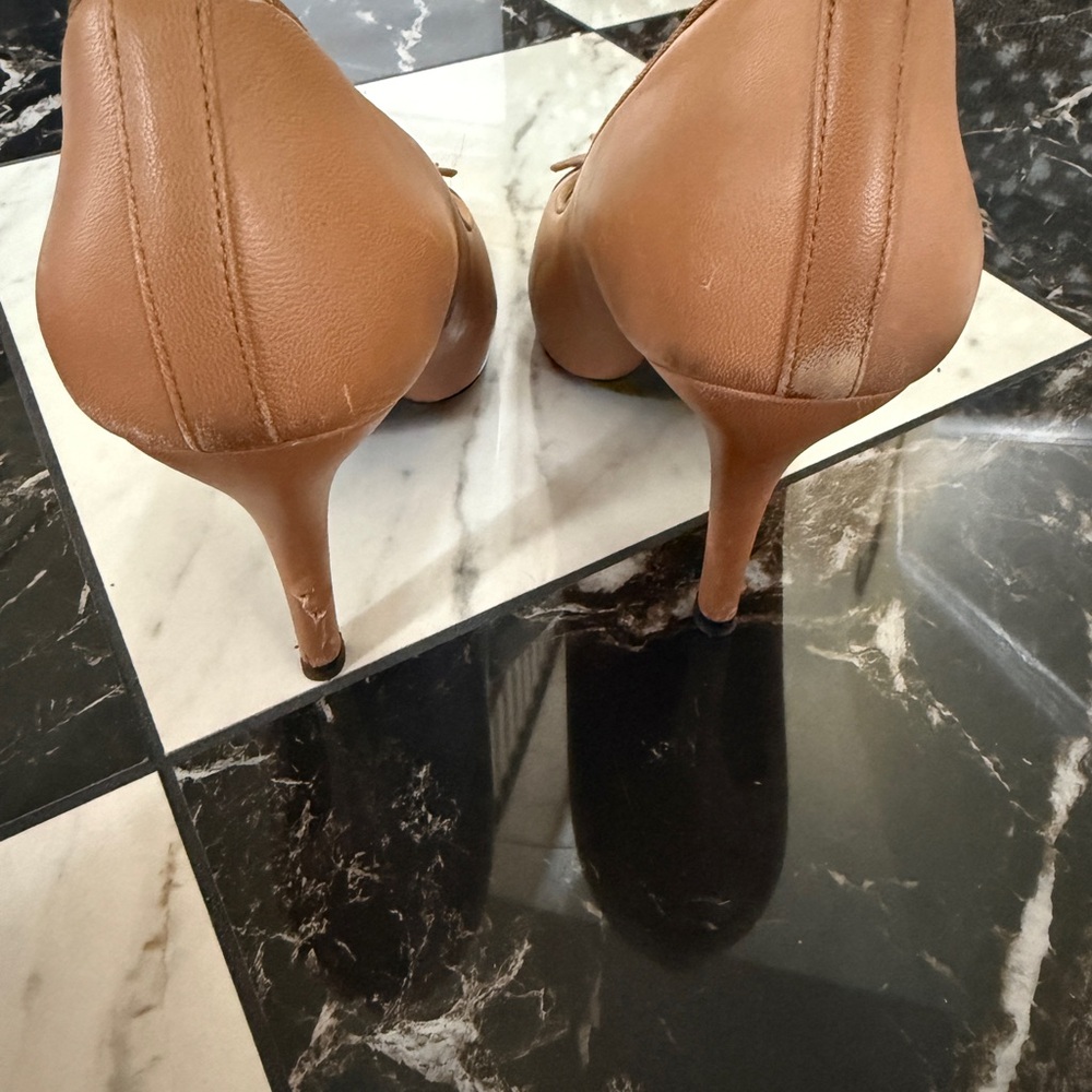 Chanel Women's Tan and Black Pumps - Picture 6 of 6
